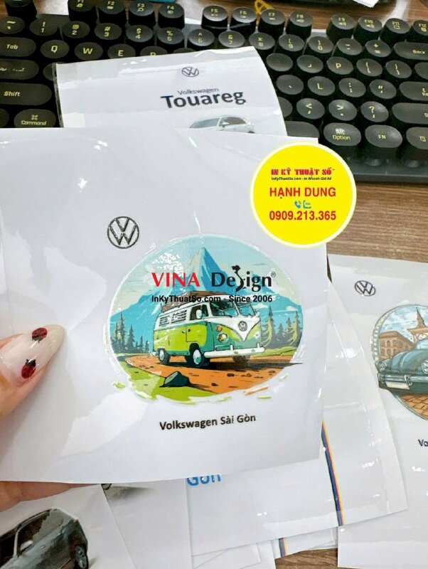 In ảnh UV DTF dán quà tặng cho thương hiệu xe hơi - INKTS3537