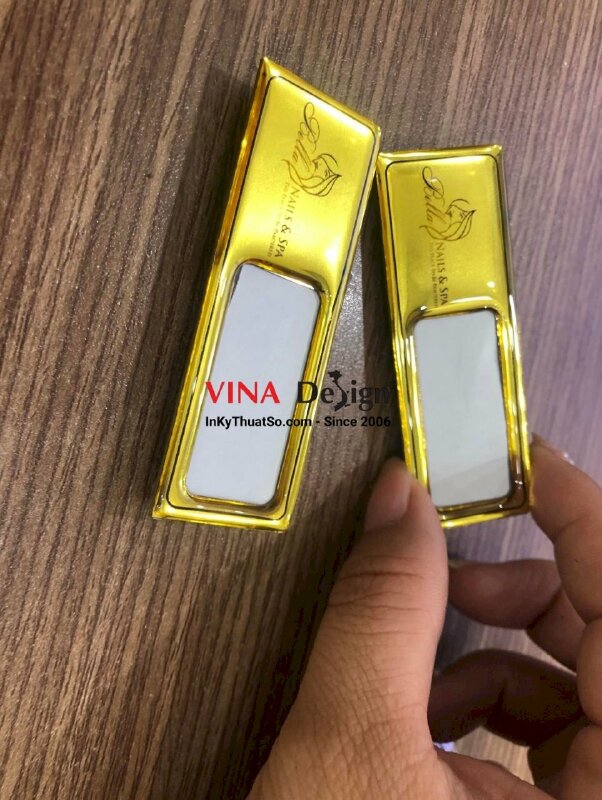 In bảng tên nhân viên dịch vụ Spa Nail gắn nam châm - INKTS423