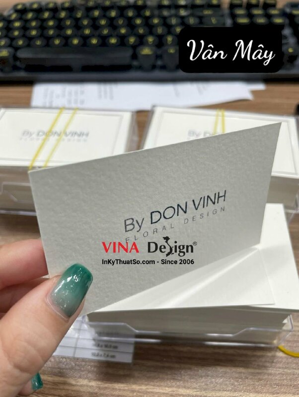 In card visit giấy mỹ thuật vân mây chức danh floral designer thiết kế hoa sự kiện - INKTS3497