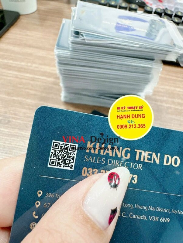 In name card nhựa chức danh Sales Director cho công ty sản xuất dược phẩm cho thú cưng - INKTS3511