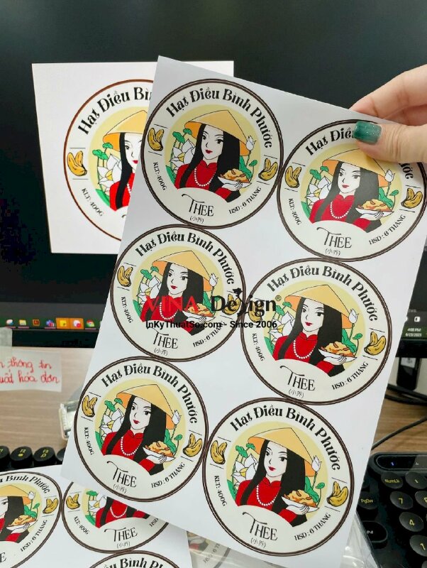 In nhãn hạt điều Bình Phước dán hộp bao bì, tem Decal sữa in mực dầu, cán mờ, bế tròn - INKTS3490