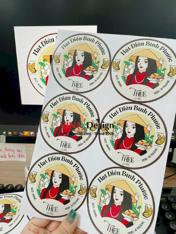 In nhãn hạt điều Bình Phước dán hộp bao bì, tem Decal sữa in mực dầu, cán mờ, bế tròn - INKTS3490