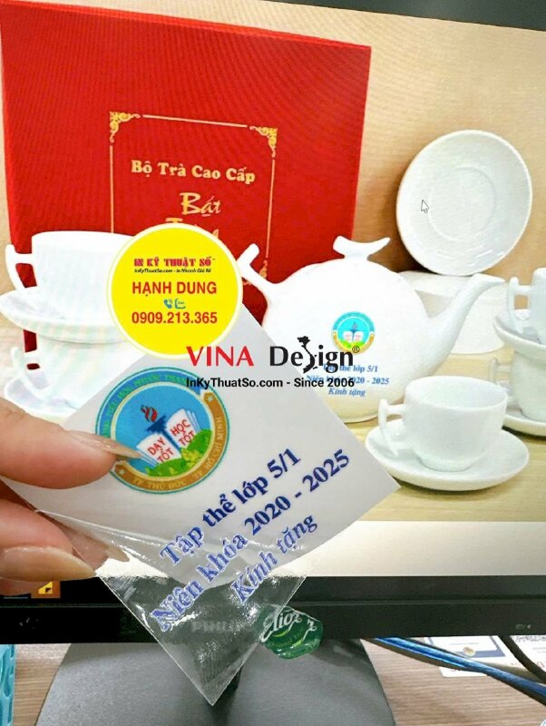 In nhãn Kính tặng UV DTF bóc dán trực tiếp lên Bộ tách trà cao cấp quà hội phụ huynh học sinh tặng giáo viên - INKTS3464