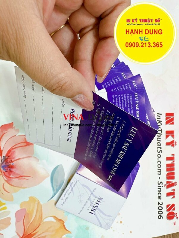 In phiếu bảo hành nước hoa kích thước 11x9cm in offset cấn 1 đường - INKTS1264
