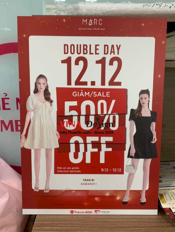 In poster format để kệ giá treo standee gỗ, poster cứng cho shop thời trang - INKTS991