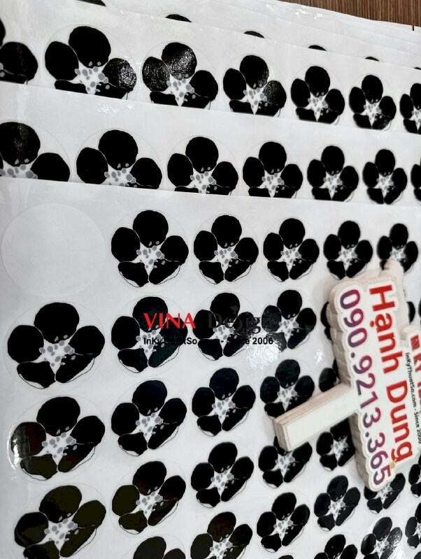 In Sticker tem tròn Decal trong Logo thương hiệu thời trang nữ dán niêm phong giấy gói hàng, gói váy đầm quần áo - INKTS1447