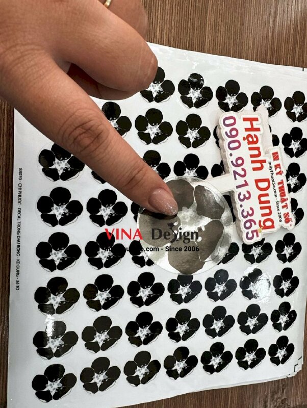 In Sticker tem tròn Decal trong Logo thương hiệu thời trang nữ dán niêm phong giấy gói hàng, gói váy đầm quần áo - INKTS1447