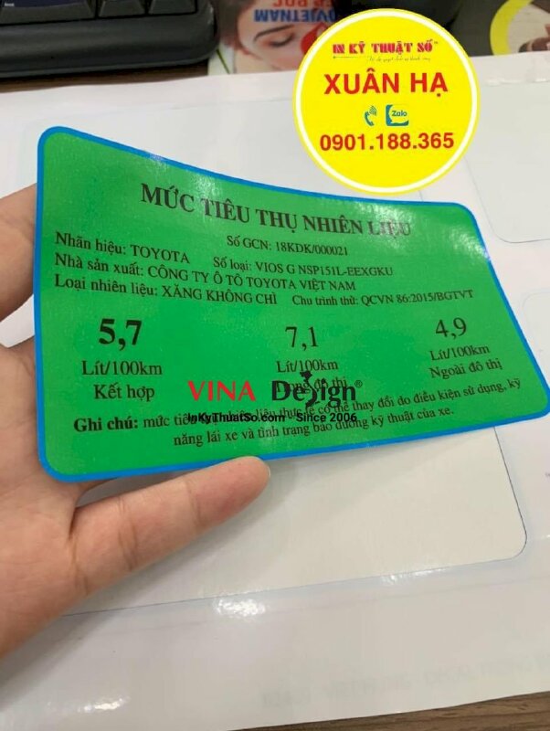 In tem mức tiêu thụ nhiên liệu xe ô tô, in tem Decal dán kính ngược - INKTS1225