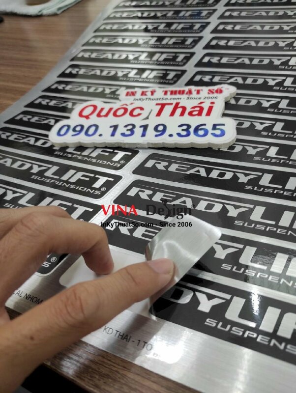 In tem nhãn phụ kiện ô tô, in tem nhôm xước ngang - INKTS836