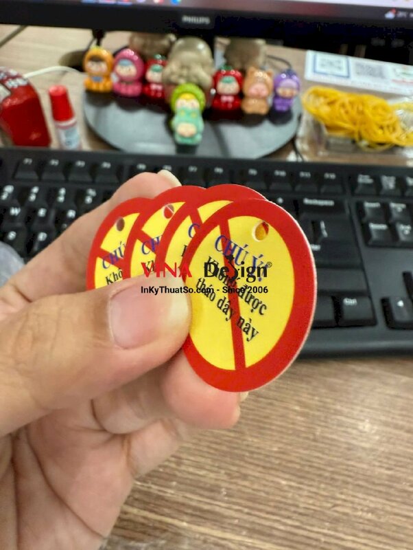 In thẻ nhựa mỏng cảnh báo Điểm kết nối Không được tháo dây này, thẻ nhựa tròn 3cm - INKTS3472