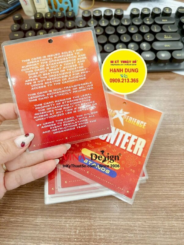 In thẻ staff đeo sự kiện StarXCamp chương trình hội trại bóng rổ VBA, thẻ giấy ép plastic bấm lỗ tròn - INKTS3531