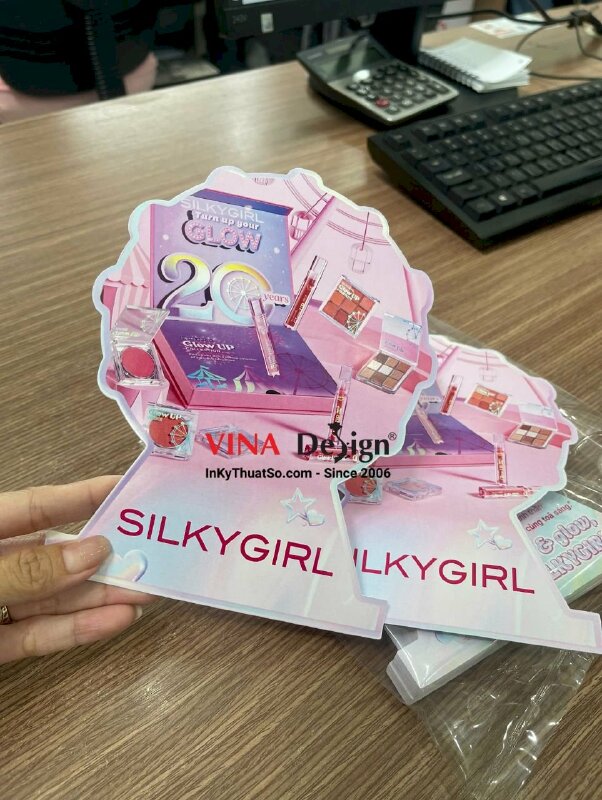 In thiệp cảm ơn khách hàng gửi kèm set mỹ phẩm phiên bản giới hạn mừng sinh nhật từ thương hiệu mỹ phẩm - INKTS3501