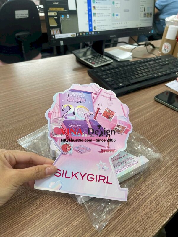 In thiệp cảm ơn khách hàng gửi kèm set mỹ phẩm phiên bản giới hạn mừng sinh nhật từ thương hiệu mỹ phẩm - INKTS3501