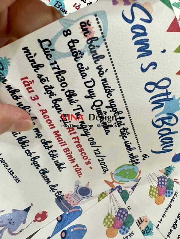 In thiệp mời sinh nhật 8 tuổi cho bé, thiệp in giấy mỹ thuật Koehler K04 - INKTS985