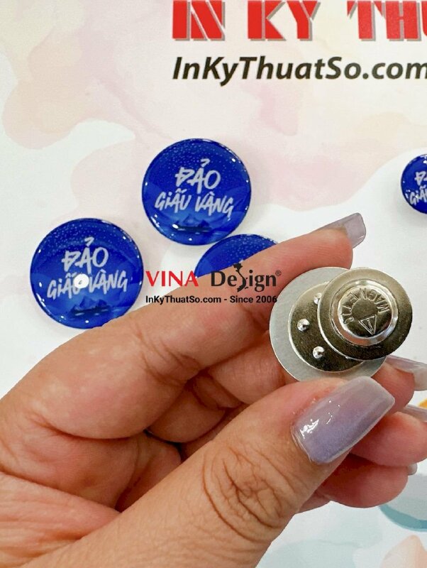 Làm huy hiệu Đảo Giấu Vàng cài áo bằng nam châm hít, in huy hiệu theo yêu cầu - INKTS1325