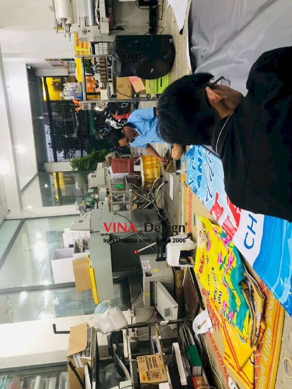 In biển bạt gian hàng phục vụ nước cho nhóm thiện nguyện Phật giáo, banner treo chất liệu bạt Hiflex - INKTS3104