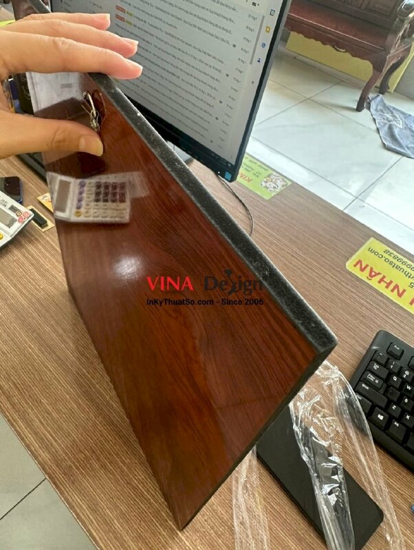 In hình Laminate để bàn, in tranh gỗ Laminate làm đế lịch bloc treo tường - INKTS1149