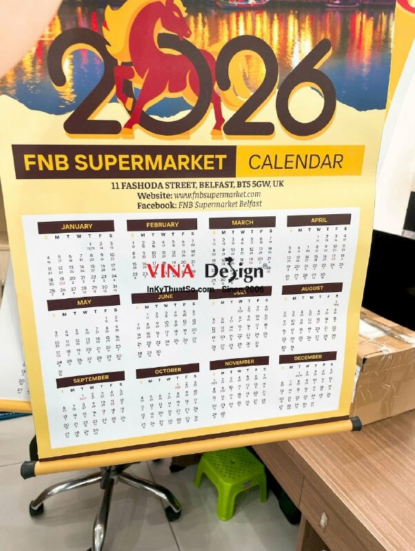 In lịch treo tường 1 tờ, giấy ảnh cán mờ, gắn ống sáo nẹp 2 đầu - INKTS3552