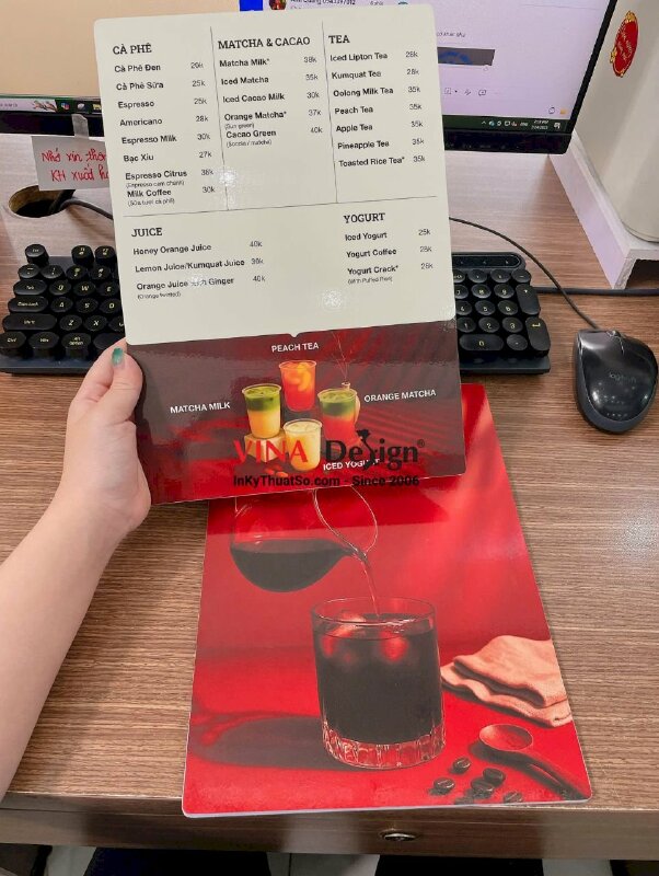 In menu đẹp cho quán cà phê, formex khổ A4 cầm tay gọn nhẹ, chống thấm, bo tròn 4 góc - INKTS3561