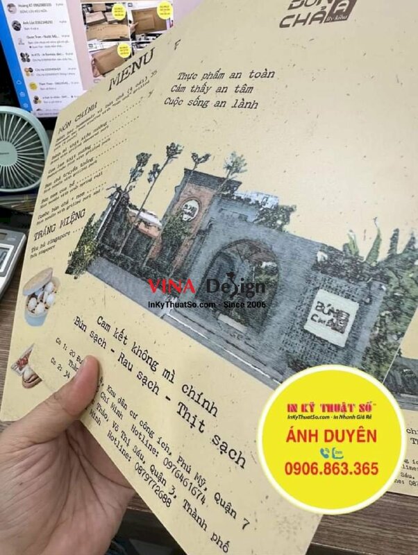 In menu nhựa PVC chống nước dạng tấm cầm tay quán bún chả - INKTS819