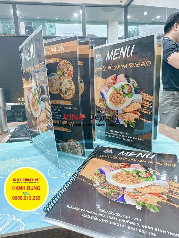 In menu quán ốc hải sản Nha Trang, cuốn menu giấy ép plastic - INKTS976