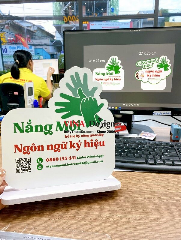 In standee để bàn tư vấn lớp học kỹ năng - INKTS700