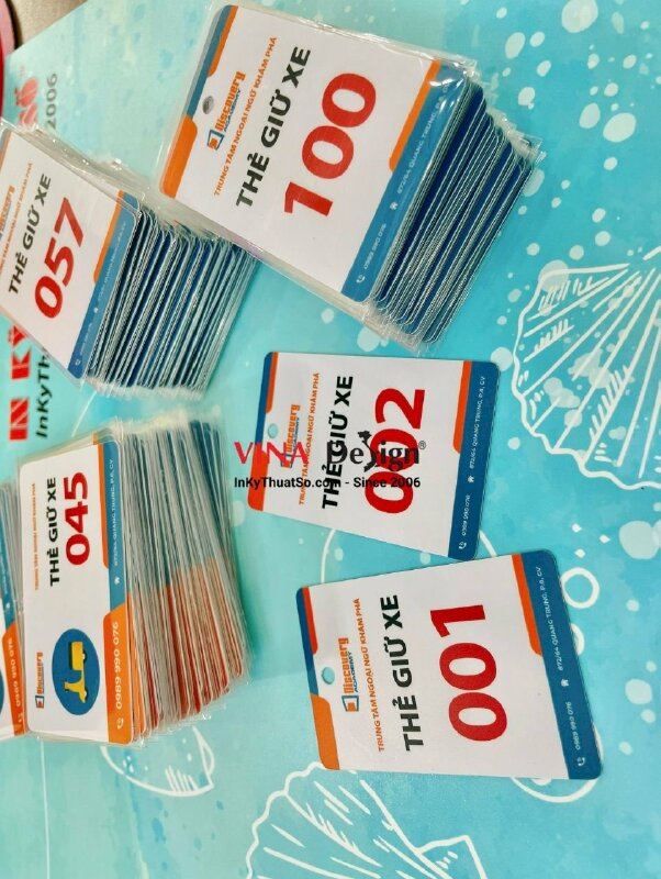 In thẻ giữ xe nhựa PVC chống trầy, kháng nước cho trung tâm ngoại ngữ - INKTS818