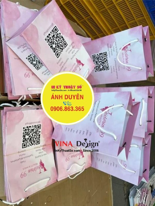 In túi giấy tiệm Beauty & Nails bằng tiếng Anh, hàng gửi đi Sydney Úc từ TPHCM - INKTS923