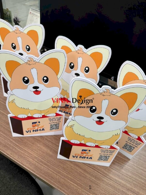 Mô hình Standee Formex Chibi Mascot linh vật tiệm giặt ủi với thông tin QRcode, địa chỉ, hotline - INKTS3575