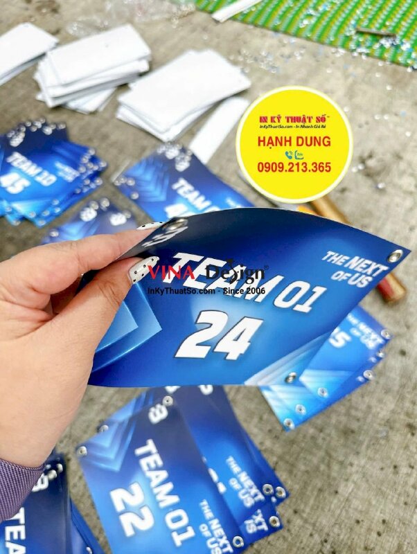 BIB chạy độ sử dụng để đánh dấu vận động viên, số báo danh VĐV chạy bộ, in PP cán mờ, đóng khoen 4 góc - INKTS3651