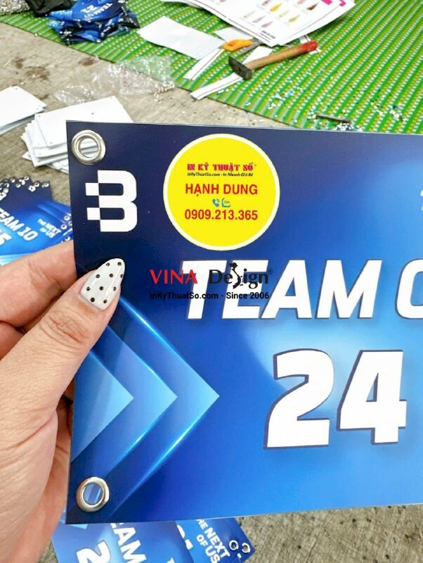 BIB chạy độ sử dụng để đánh dấu vận động viên, số báo danh VĐV chạy bộ, in PP cán mờ, đóng khoen 4 góc - INKTS3651