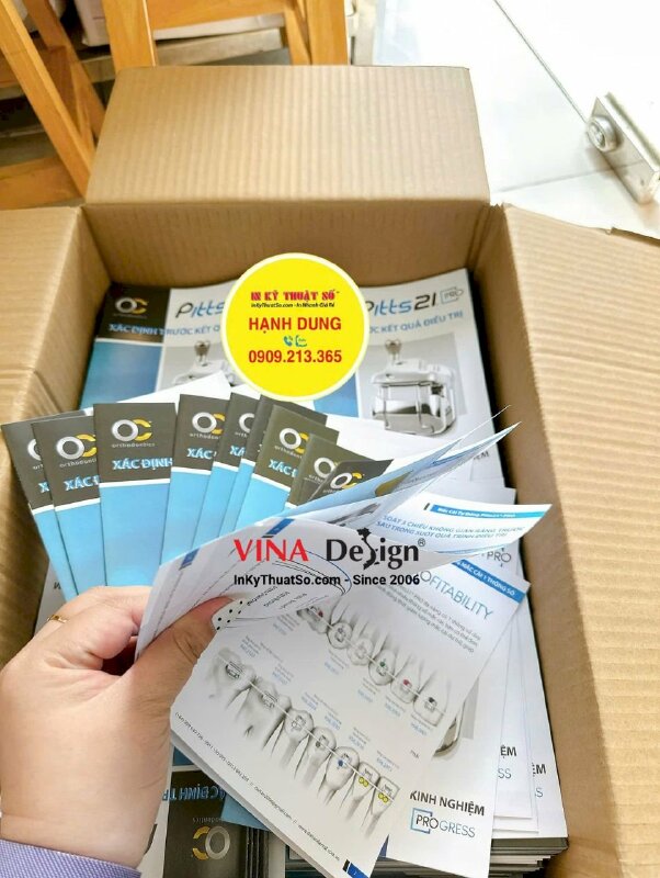 In Catologue thông tin sản phẩm Nha Khoa, catalogue khổ A5 đứng, bấm ghim giữa - INKTS3662