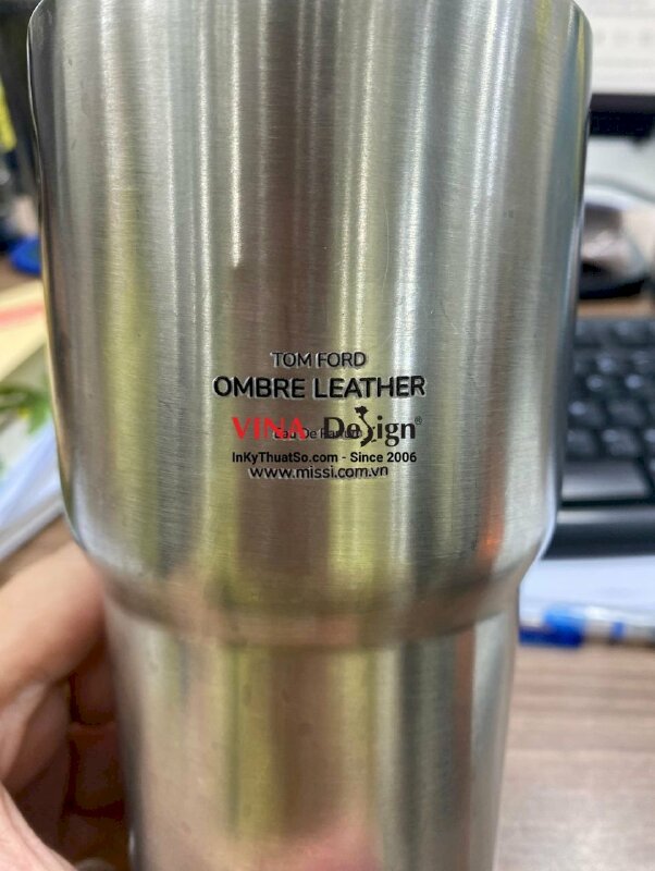 In cốc giữ nhiệt in logo, in tên, in tem nhãn UV DTF size siêu nhỏ, nét siêu mảnh  - INKTS730