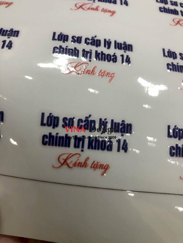 In Decal UV DTF tên lớp kính tặng dán lên bình trà gốm sứ làm quà tặng - INKTS728