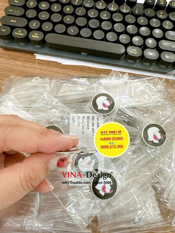 In Pin cài áo kim loại nhôm mặt xước in UV màu, gắn nam châm hít, hình tròn đường kính 2.5cm - INKTS3666