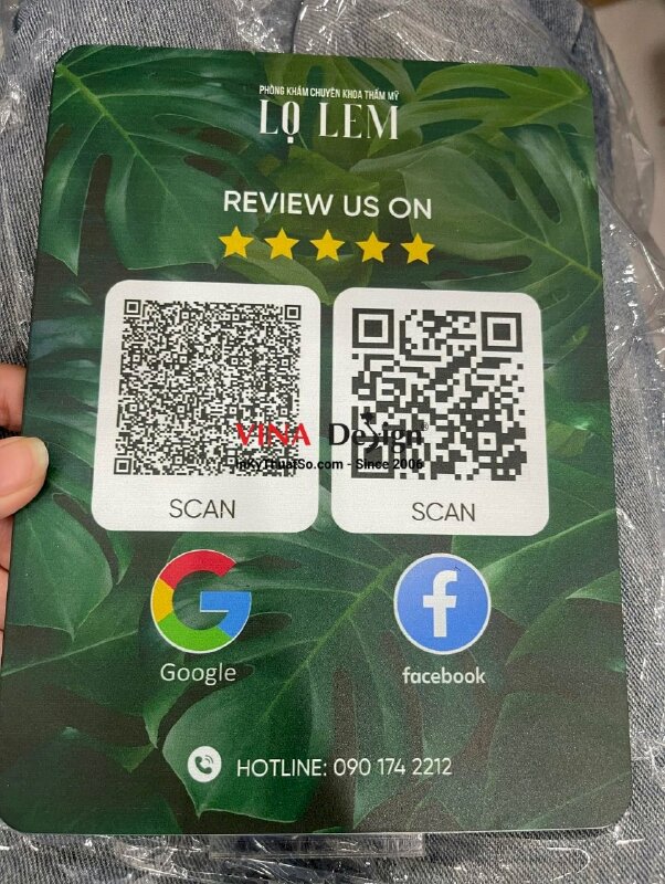 Làm standee quét mã QR code đánh giá review Phòng khám chuyên khoa thẩm mỹ - INKTS3655