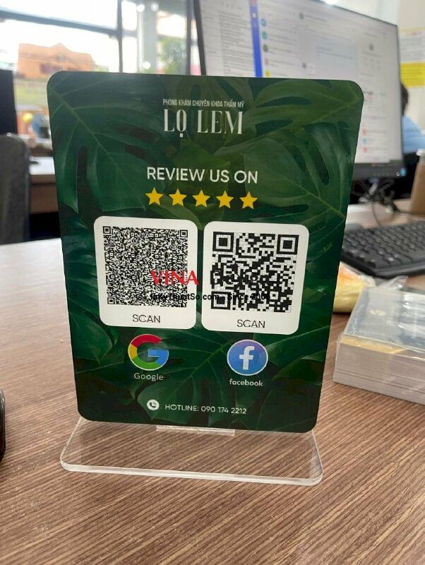 Làm standee quét mã QR code đánh giá review Phòng khám chuyên khoa thẩm mỹ - INKTS3655