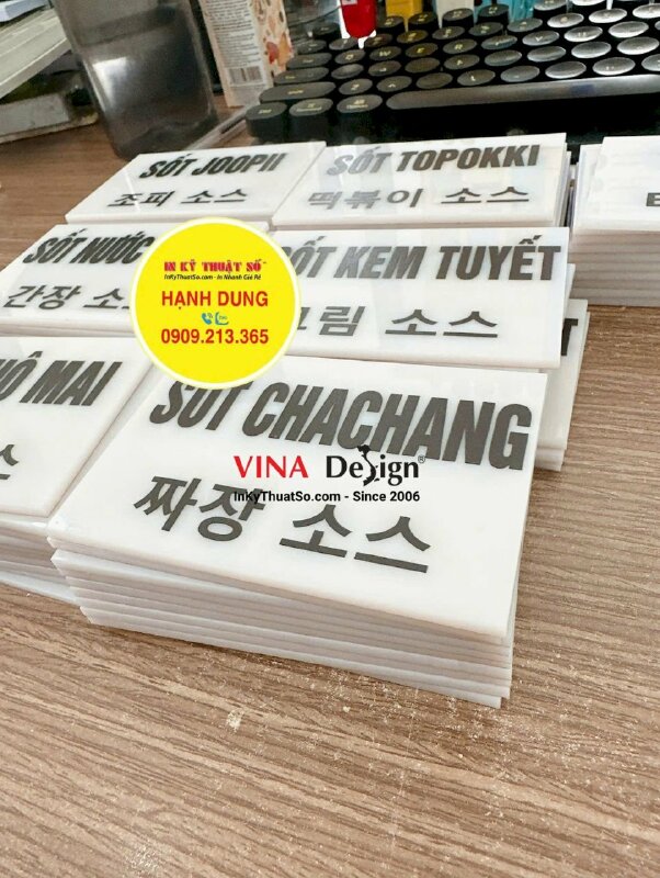 Làm thẻ Mica bảng tên các loại sốt Hàn Quốc gắn quầy gia vị - INKTS3658