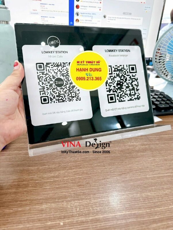 Standee Mica để quầy bộ đôi mã QRcode nhóm Zalo & Fanpage Facebook cho bida Billiards club - INKTS3664