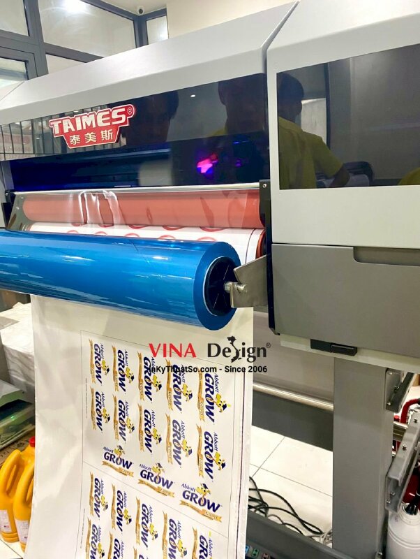 Tem UV DTF, in logo DTF dán lên ghế làm quà tặng chương trình khuyến mãi - INKTS678