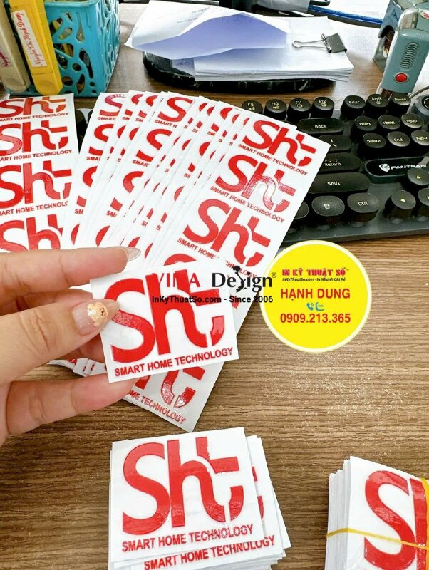 Xưởng in UV DTF dán nón bảo hộ lao động cho kỹ sư, công nhân đi công trình - INKTS3625