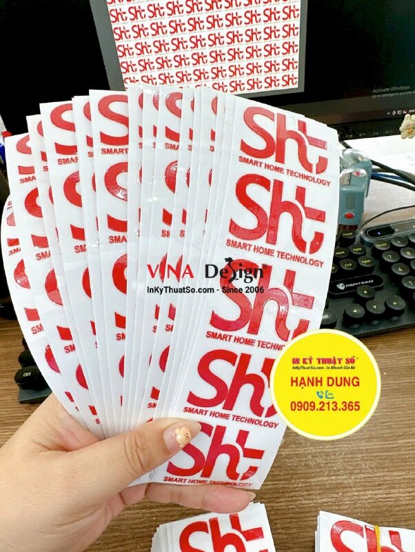 Xưởng in UV DTF dán nón bảo hộ lao động cho kỹ sư, công nhân đi công trình - INKTS3625