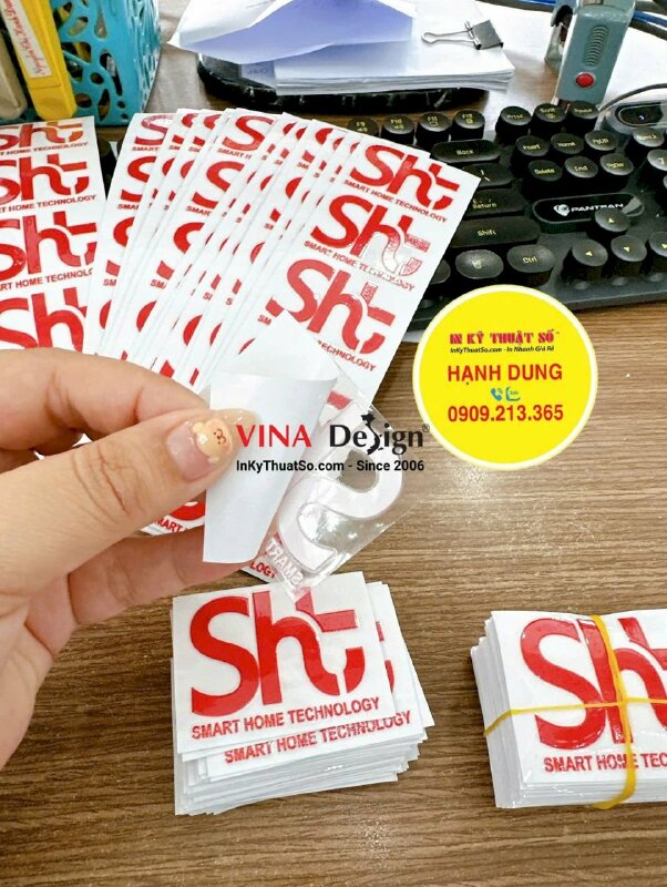 Xưởng in UV DTF dán nón bảo hộ lao động cho kỹ sư, công nhân đi công trình - INKTS3625