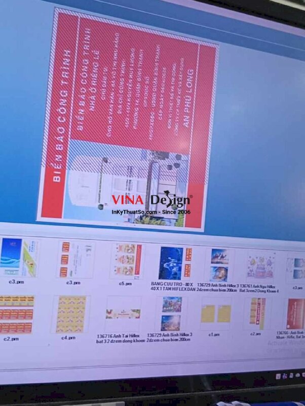 In backdrop biển báo công trình nhà ở riêng lẻ, thông tin chủ đầu tư - INKTS2251