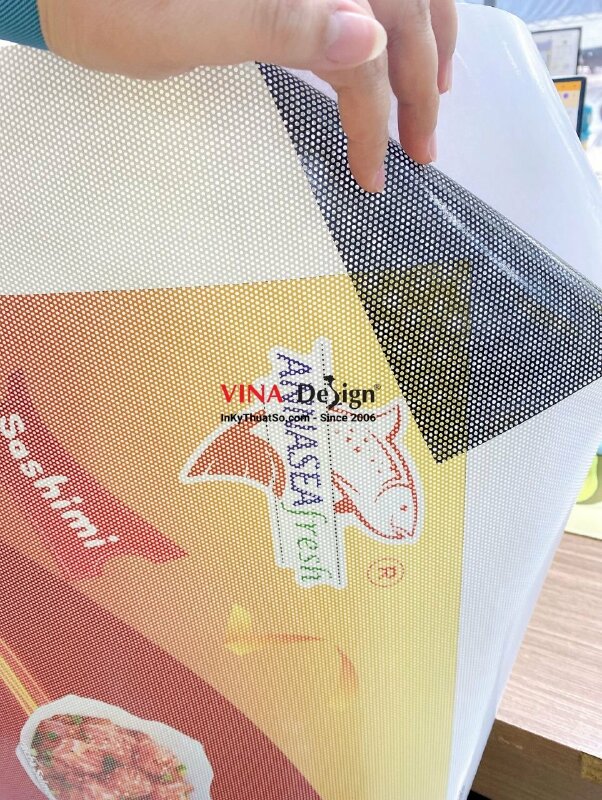 In decal lưới dán kính quảng cáo sản phẩm cửa hàng, showroom - INKTS413