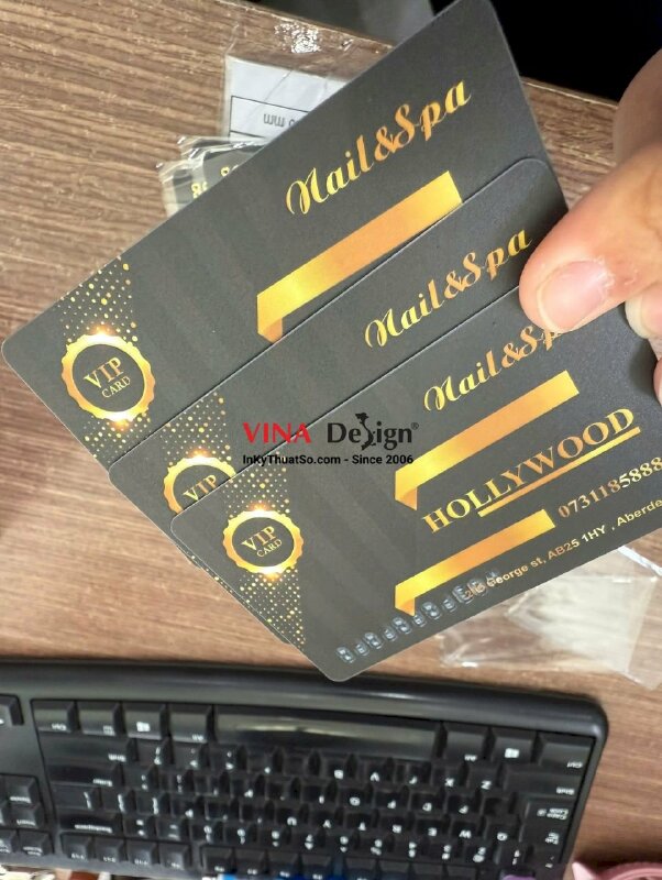 In thẻ VIP Nail Spa đánh sổ nhảy, dập số to màu vàng Gold, ép mờ - INKTS2233