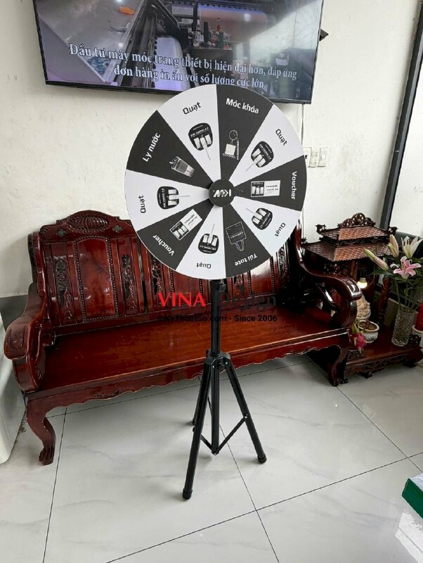 Vòng xoay may mắn chân sắt xếp gọn, tháo lắp được cho cửa hàng vật liệu xây dựng, gạch ốp lát - INKTS3669