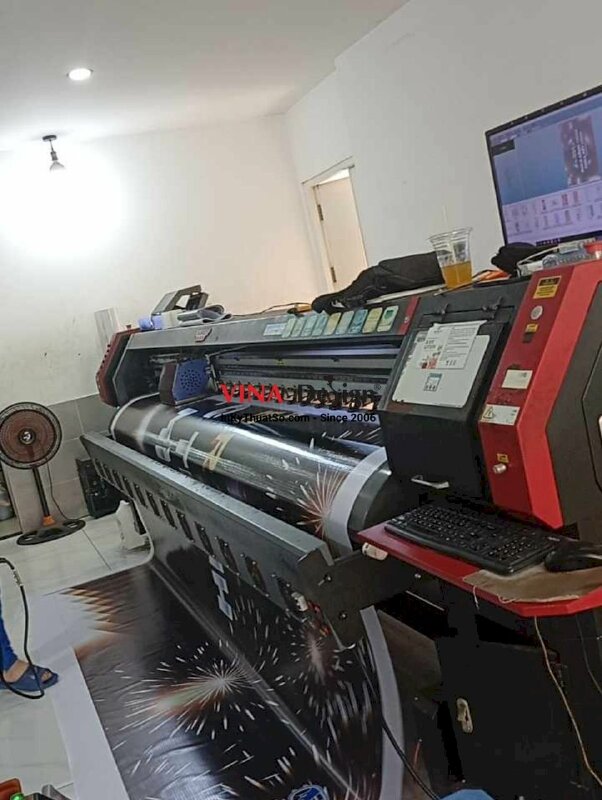 In backdrop Gala Dinner cho công ty travel du lịch, phông nền tiệc tất niên in bạt hiflex - INKTS2271