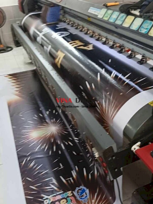 In backdrop Gala Dinner cho công ty travel du lịch, phông nền tiệc tất niên in bạt hiflex - INKTS2271