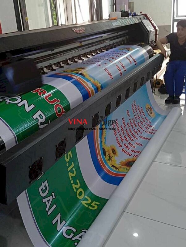 In băng rôn dọc treo ngoài trời cổ động, cổ vũ, khẩu hiệu tuyên truyền, in bạt hiflex mực dầu - INKTS2258